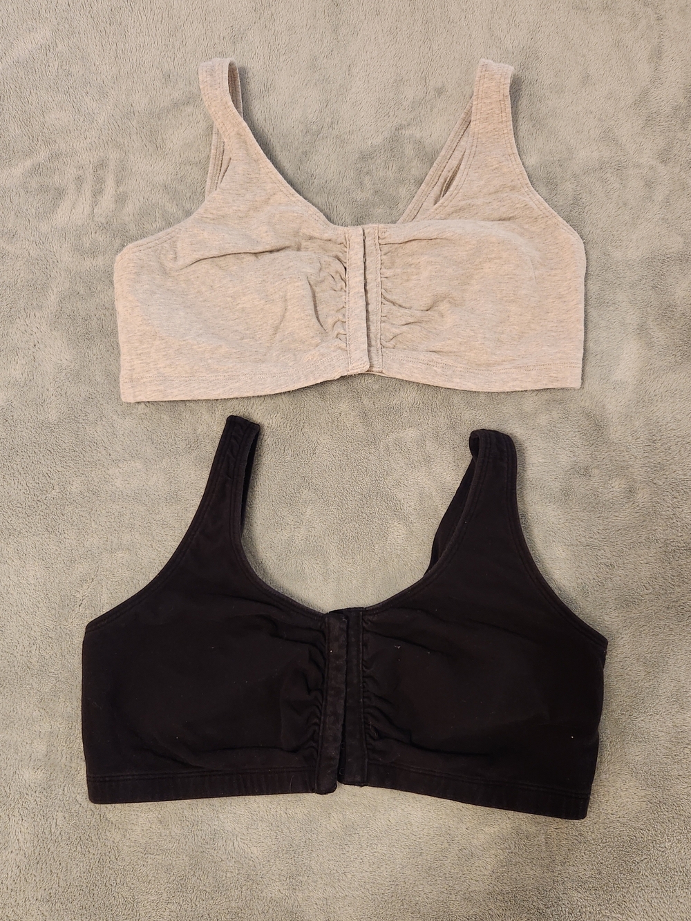 Fruit of the Loom Front Closure Cotton Bralette Sports Bra Lot of 2 40 (XL)